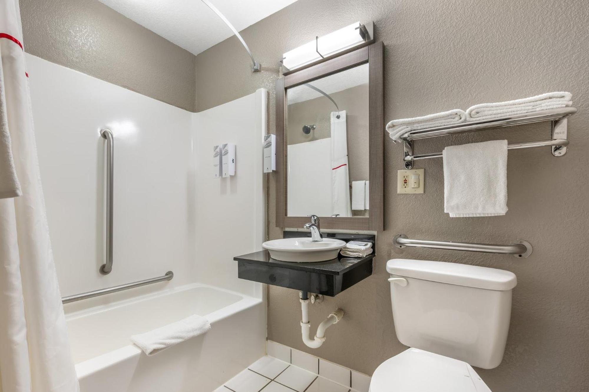 Red Roof Inn Greencastle South - Cloverdale Εξωτερικό φωτογραφία