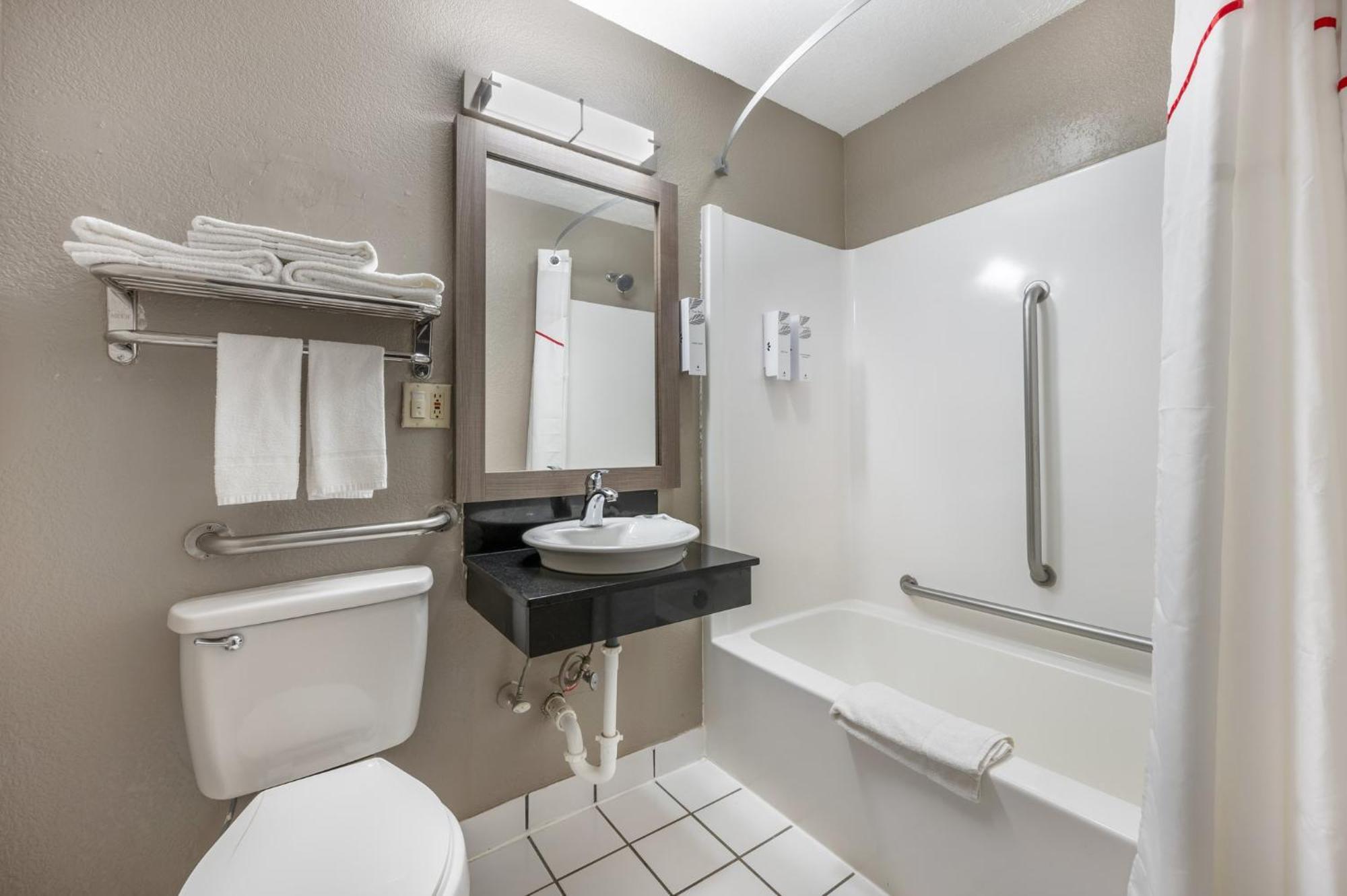 Red Roof Inn Greencastle South - Cloverdale Εξωτερικό φωτογραφία