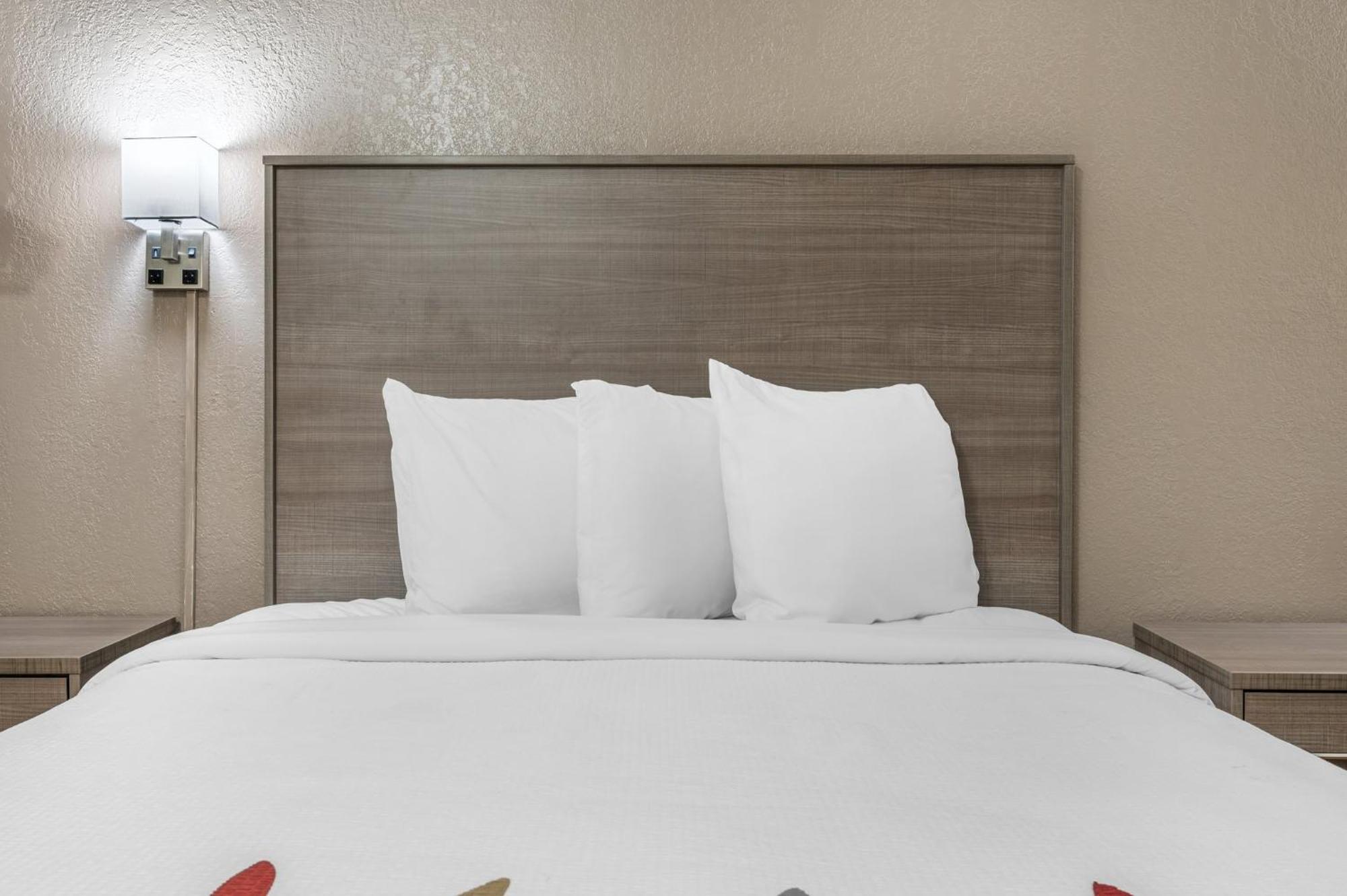 Red Roof Inn Greencastle South - Cloverdale Εξωτερικό φωτογραφία