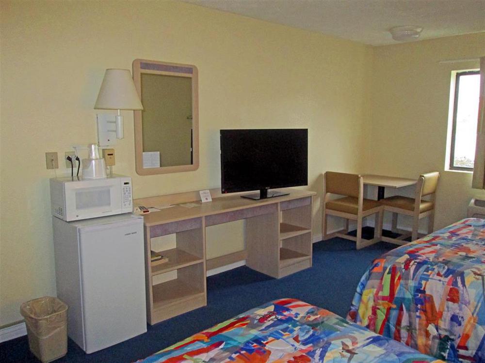 Red Roof Inn Greencastle South - Cloverdale Δωμάτιο φωτογραφία
