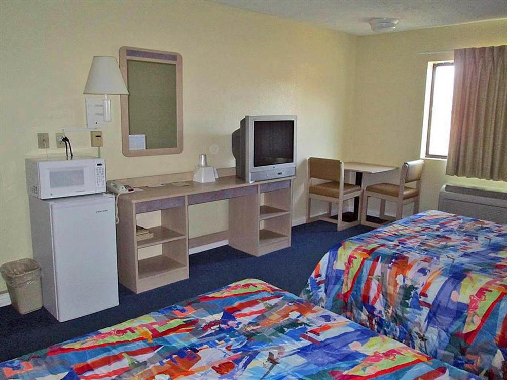 Red Roof Inn Greencastle South - Cloverdale Δωμάτιο φωτογραφία